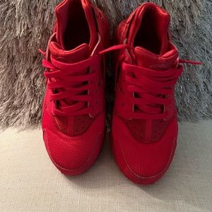 Size 7 kids! Red Nike Huarache (woman 8 bc these run small)